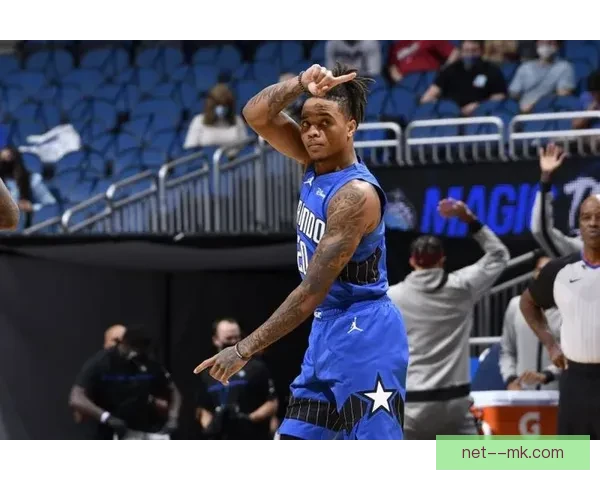 布莱顿右路核心以马希十字韧带撕裂对赛季格局与战术调整影响解读